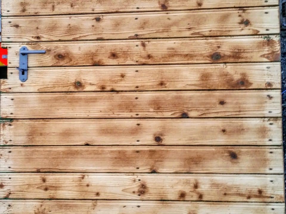 Holztür entlackt sandstrahlen