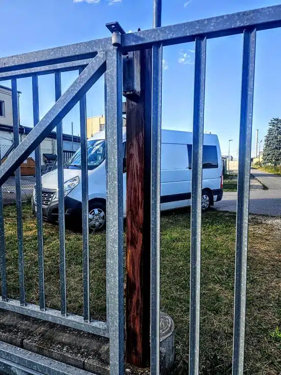 Rost am Zaunsteher